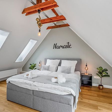 Namaste Homes - Ferienwohnung Mit Dachterrasse Bad Windsheim Exteriör bild